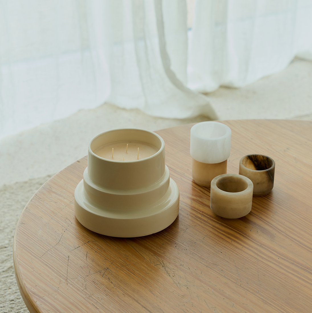 Ceramic scented candle - Honey Blossom